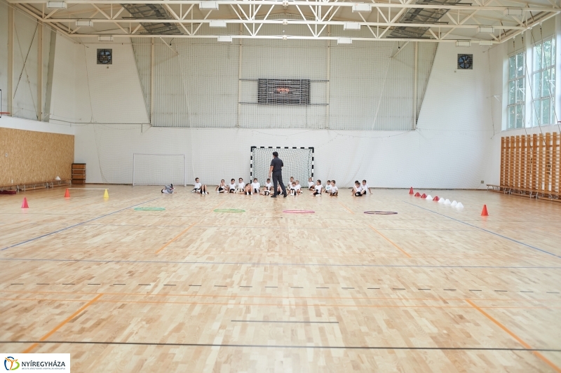 Fejlesztés a Kertvárosi iskolában - fotó Szarka Lajos