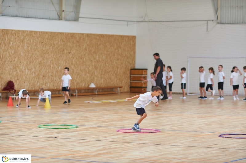 Fejlesztés a Kertvárosi iskolában - fotó Szarka Lajos