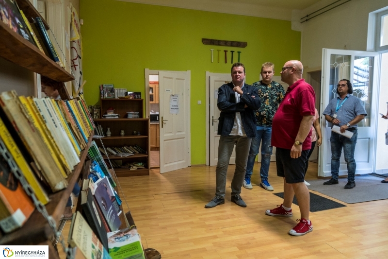 Mustárház bejárás - fotó Kohut Árpád