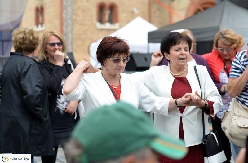 A Szabolcs Néptáncegyüttes fellépése a Tirpák Fesztiválon