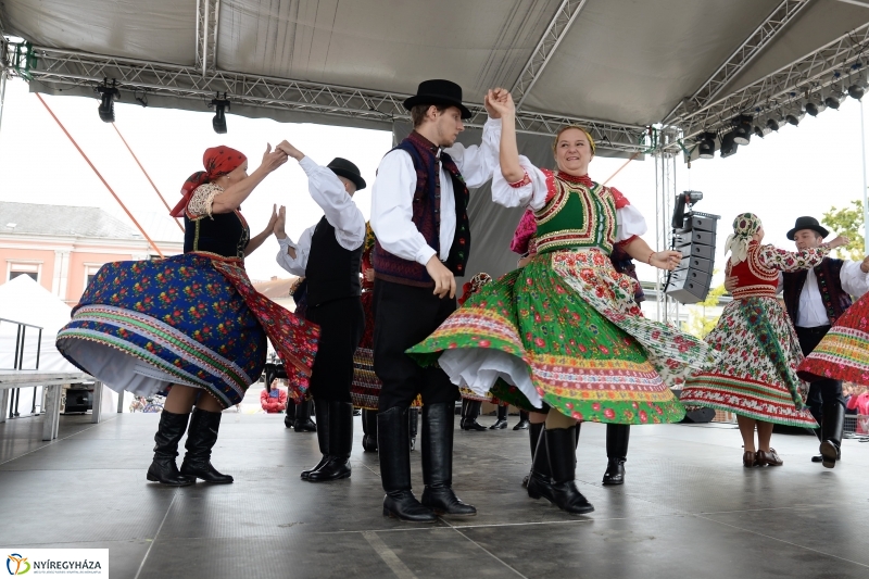 A Szabolcs Néptáncegyüttes fellépése a Tirpák Fesztiválon