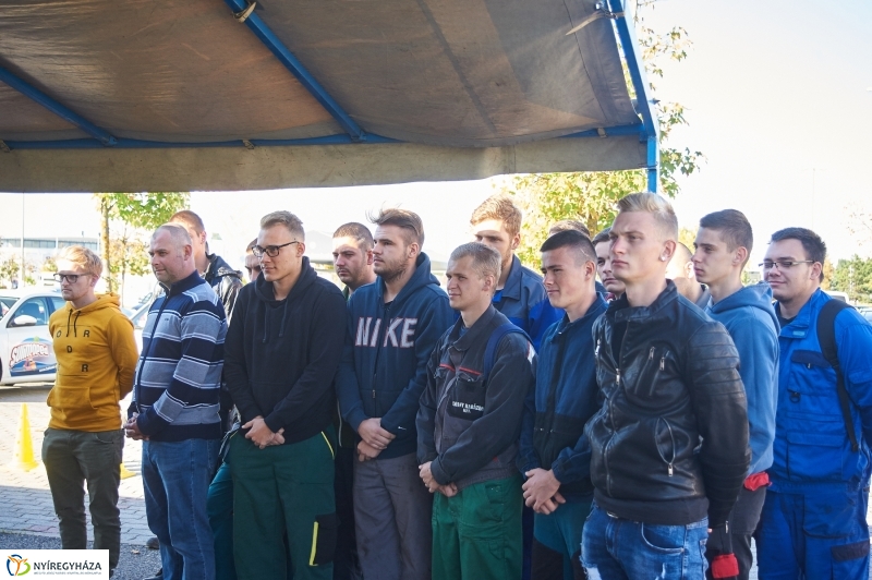 Biztonságosan közlekedni