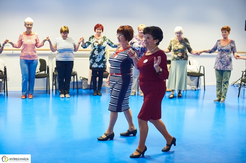 Mozdulj Nyíregyháza senior táncház