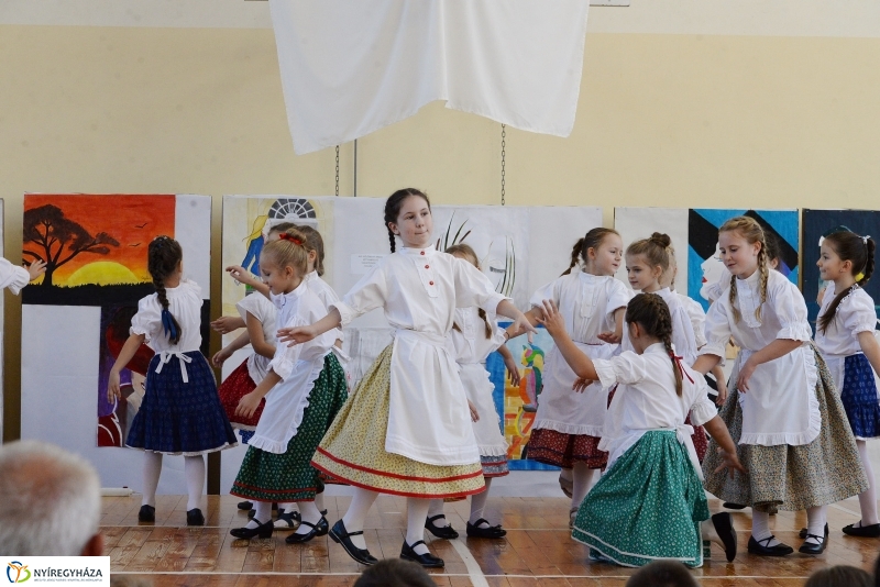 Aranyos iskolák tehetség-gálája - fotó Trifonov Éva