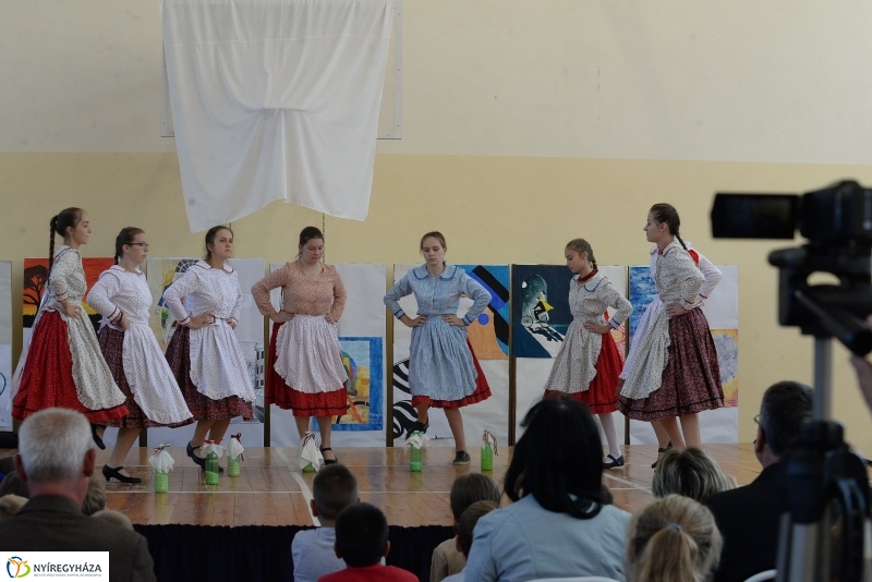 Aranyos iskolák tehetség-gálája - fotó Trifonov Éva