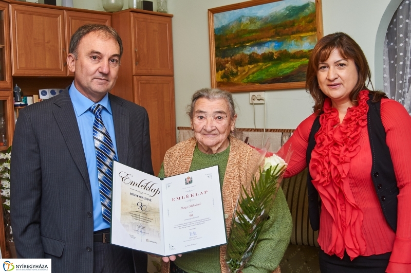 Szépkorú köszöntése Hegyi Miklósné - fotó Szarka Lajos