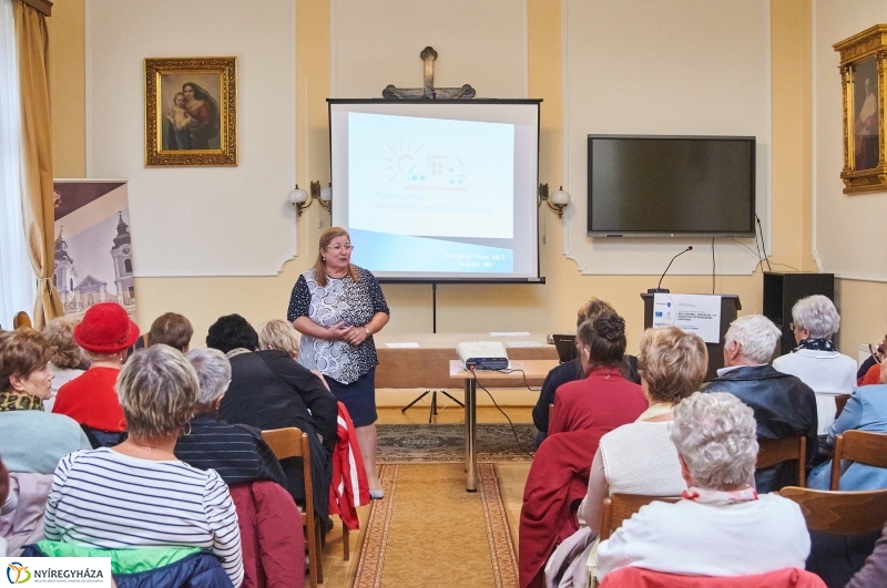 Idősek Akadémiája 20181002 - fotó Szarka Lajos