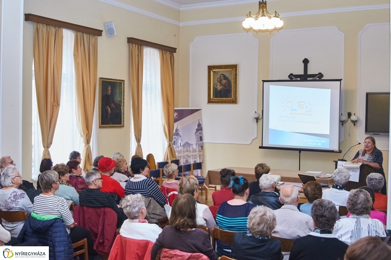 Idősek Akadémiája 20181002 - fotó Szarka Lajos