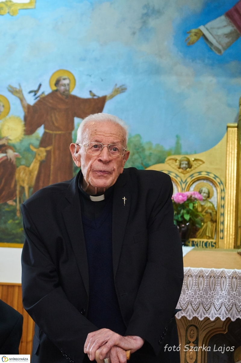 Szépkorú köszöntése Dr Katona István