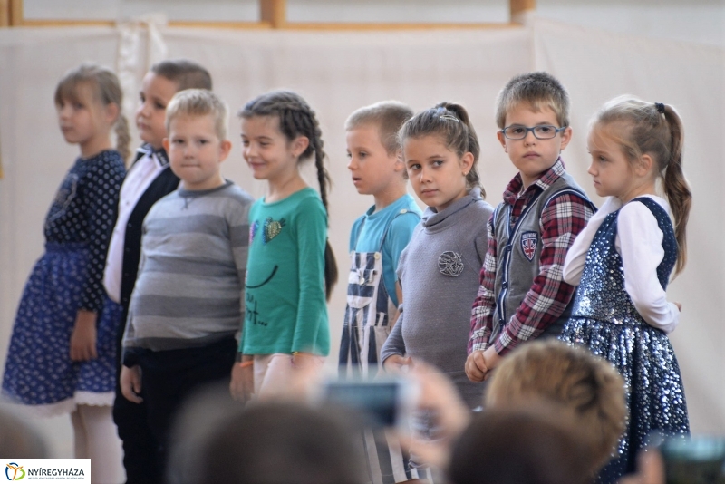 Szőlőszemeket, Szőlőfürtöket avattak 2018 - fotó Trifonov Éva