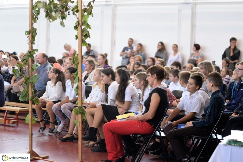 Szőlőszemeket, Szőlőfürtöket avattak 2018 - fotó Trifonov Éva