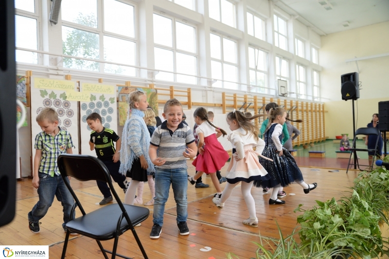 Szőlőszemeket, Szőlőfürtöket avattak 2018 - fotó Trifonov Éva