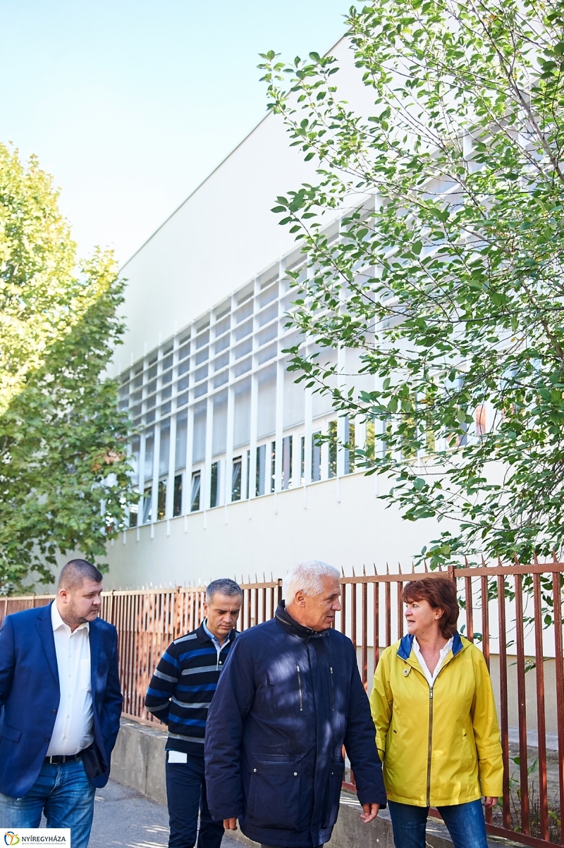 Helyszíni szemle a Vasvári gimnáziumban - fotó Szarka Lajos