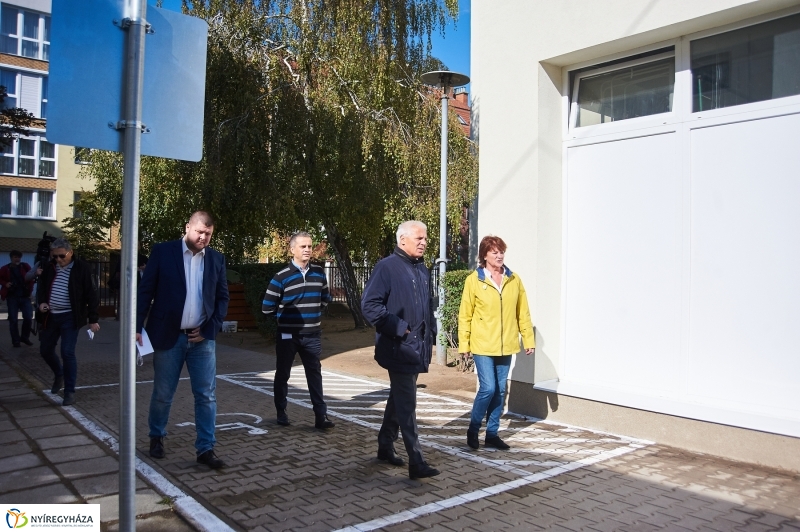 Helyszíni szemle a Vasvári gimnáziumban - fotó Szarka Lajos