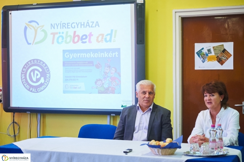 Helyszíni szemle a Vasvári gimnáziumban - fotó Szarka Lajos