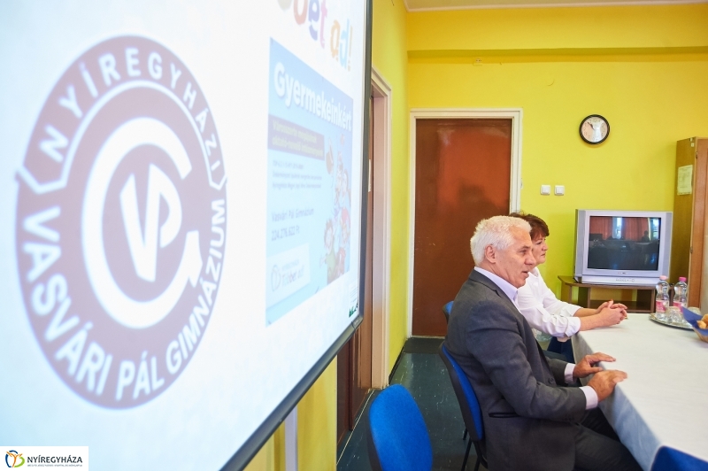 Helyszíni szemle a Vasvári gimnáziumban - fotó Szarka Lajos