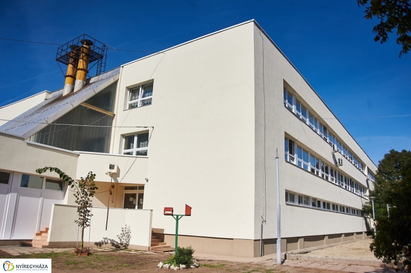 Helyszíni szemle a Vasvári gimnáziumban - fotó Szarka Lajos