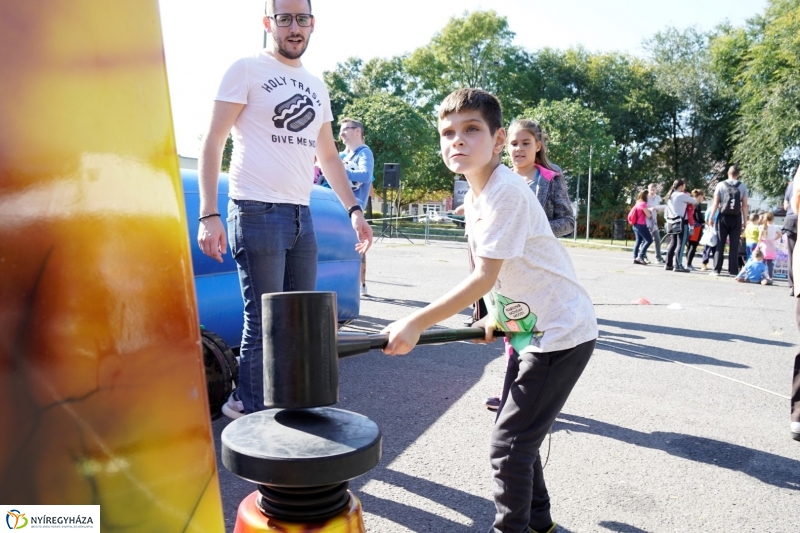 Bringaváros 7.1 100 éves patika pecsétgyűjtő pont - Fotó Kohut Árpád