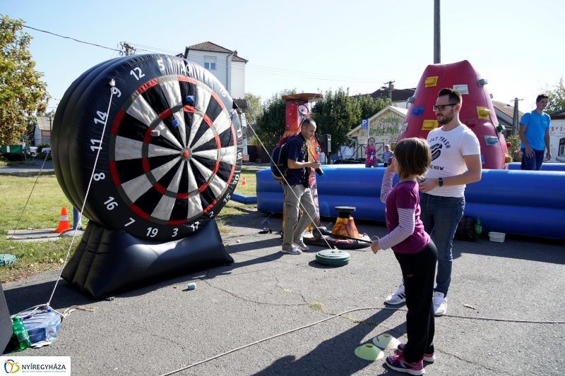 Bringaváros 7.1 100 éves patika pecsétgyűjtő pont - Fotó Kohut Árpád