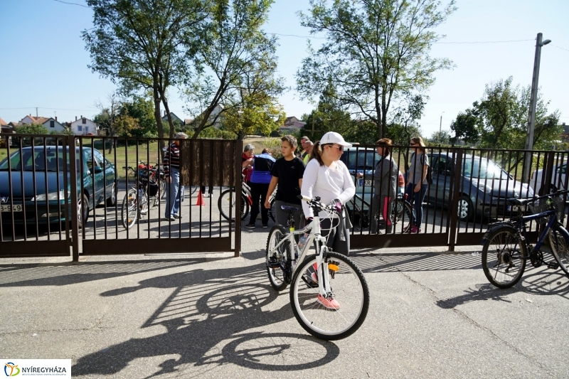 Bringaváros 7.1 borbányai pecsétgyűjtő pont - Fotó Kohut Árpád