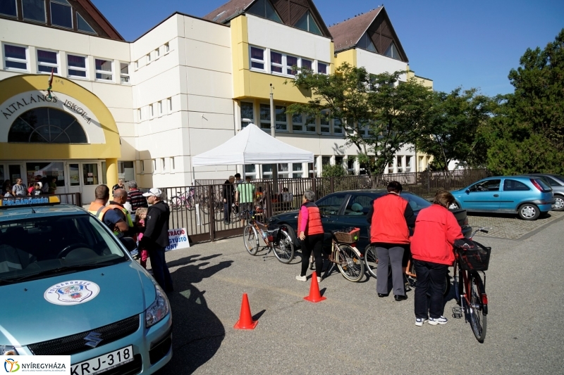 Bringaváros 7.1 borbányai pecsétgyűjtő pont - Fotó Kohut Árpád