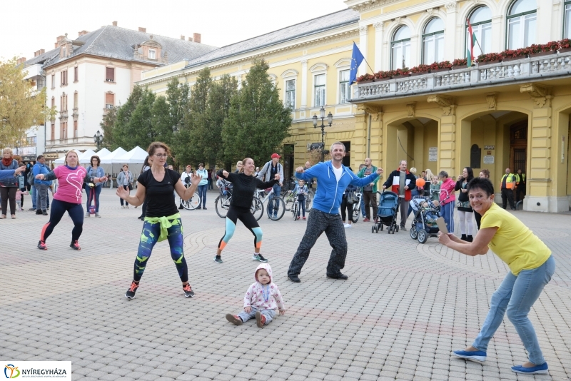 Bringaváros 7.1 Tombolasorsolás, eredményhirdetés-fotó Trifonov Éva