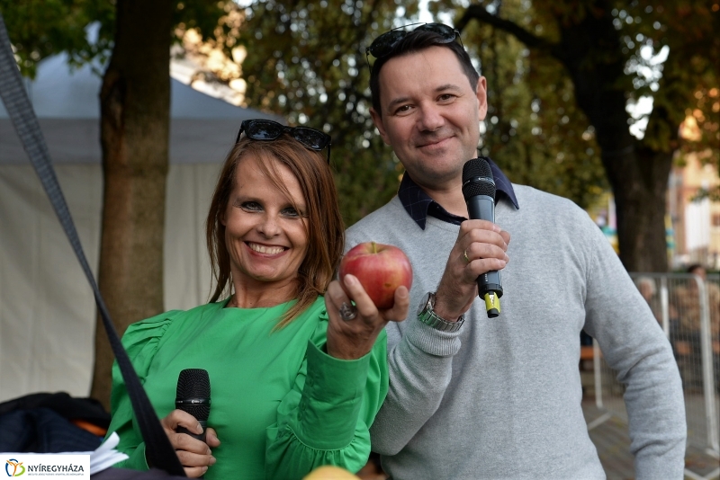 Bringaváros 7.1 Tombolasorsolás, eredményhirdetés-fotó Trifonov Éva