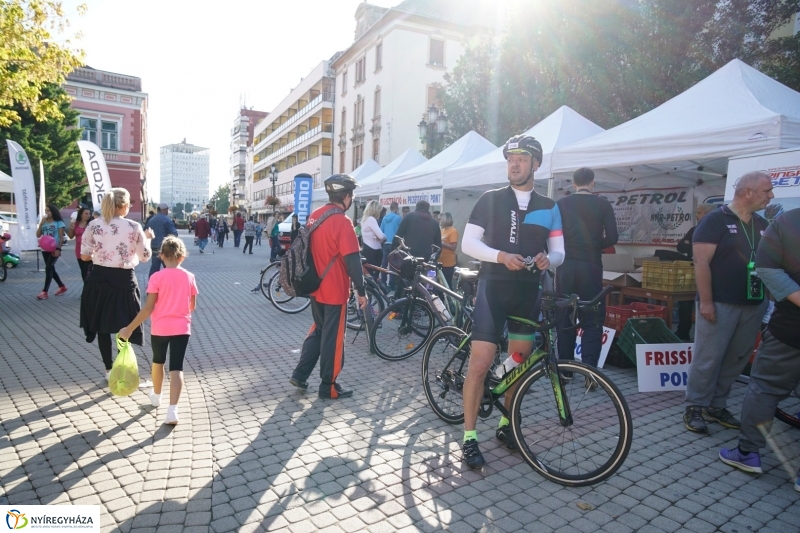 Bringaváros 7.1 délután a Kossuth téren - Fotó Kohut Árpád