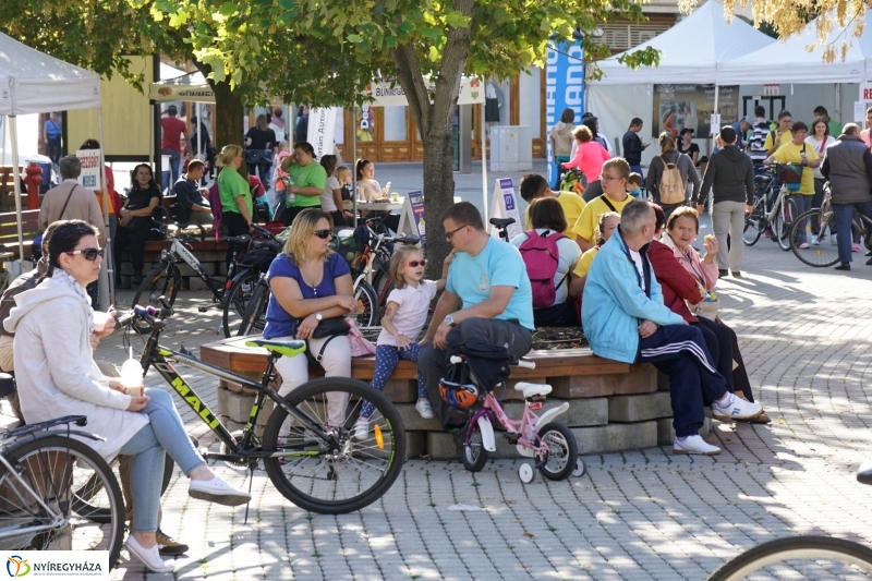 Bringaváros 7.1 délután a Kossuth téren - Fotó Kohut Árpád
