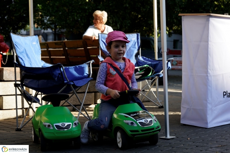 Bringaváros 7.1 délután a Kossuth téren - Fotó Kohut Árpád