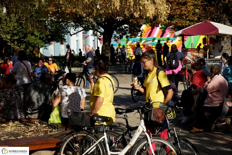 Bringaváros 7.1 délután a Kossuth téren - Fotó Kohut Árpád