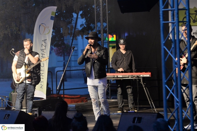 Kállay-Saunders Band koncert - fotó Trifonov Éva