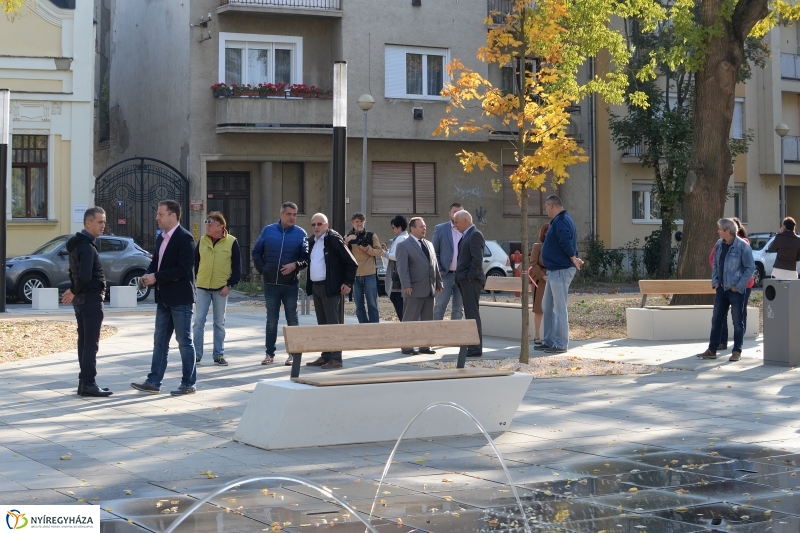 Bessenyei-Benczúr tér átadás - fotó Trifonov Éva