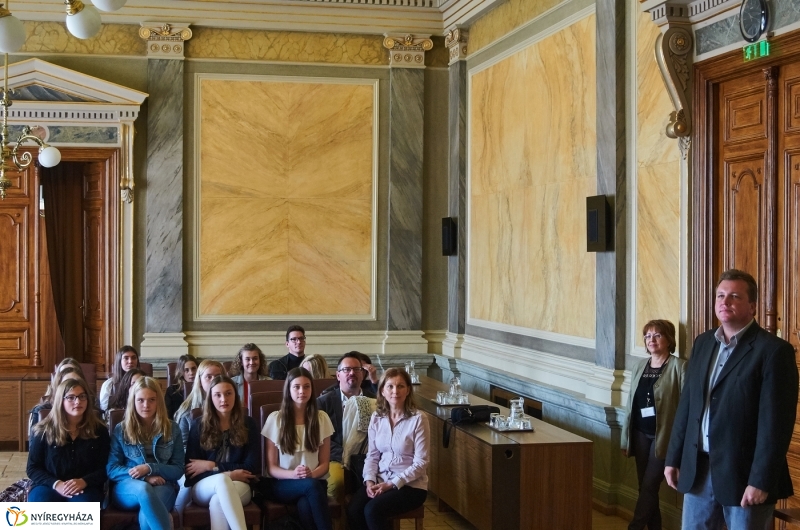 Iserlohni diákok a Városházán - fotó Szarka Lajos