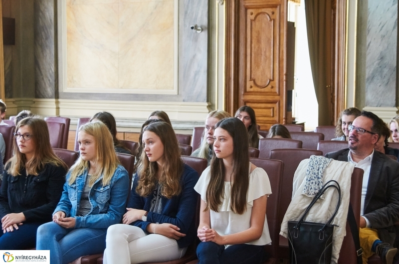 Iserlohni diákok a Városházán - fotó Szarka Lajos