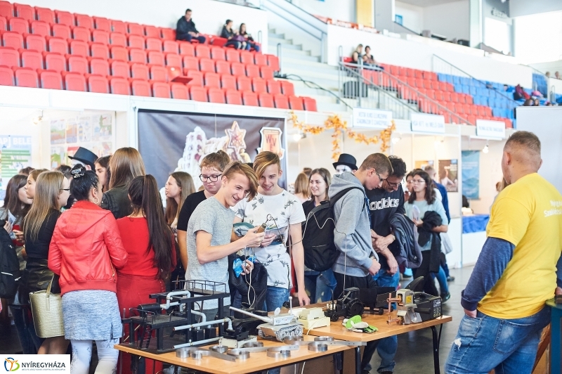 Pályaválasztási Kiállítás 2018  1 - fotó Szarka Lajos