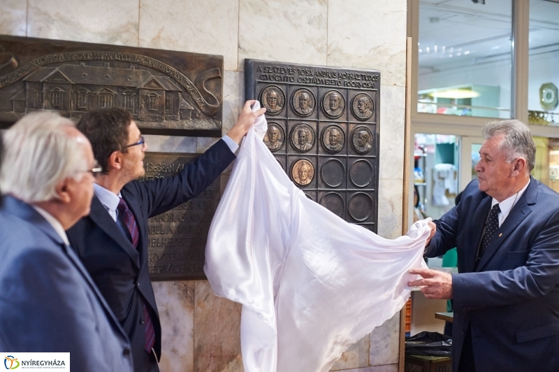 100 éves szemészet - fotó Szarka Lajos