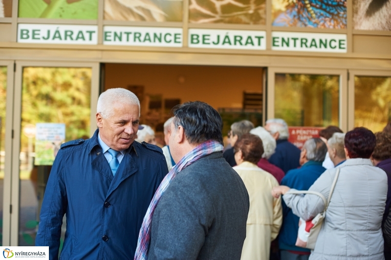 Ingyenes belépő nyugdíjasoknak - fotó Szarka Lajos