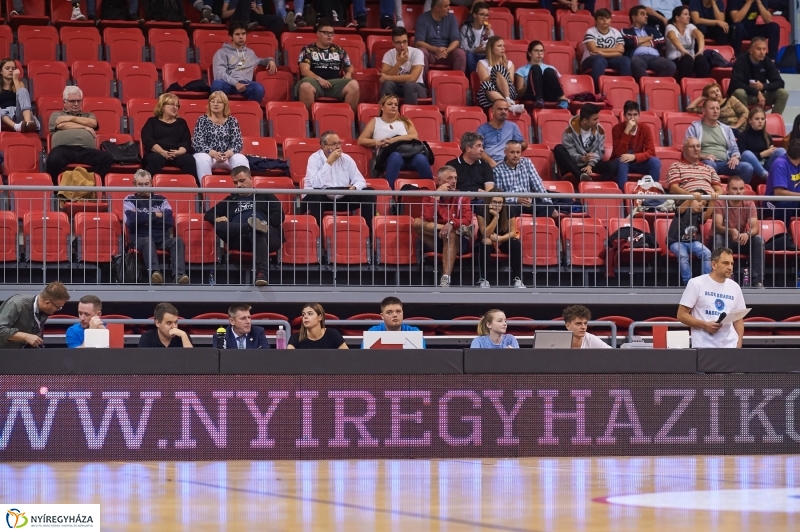 Blue Sharks - Vasas kosárlabda - fotó Szarka Lajos