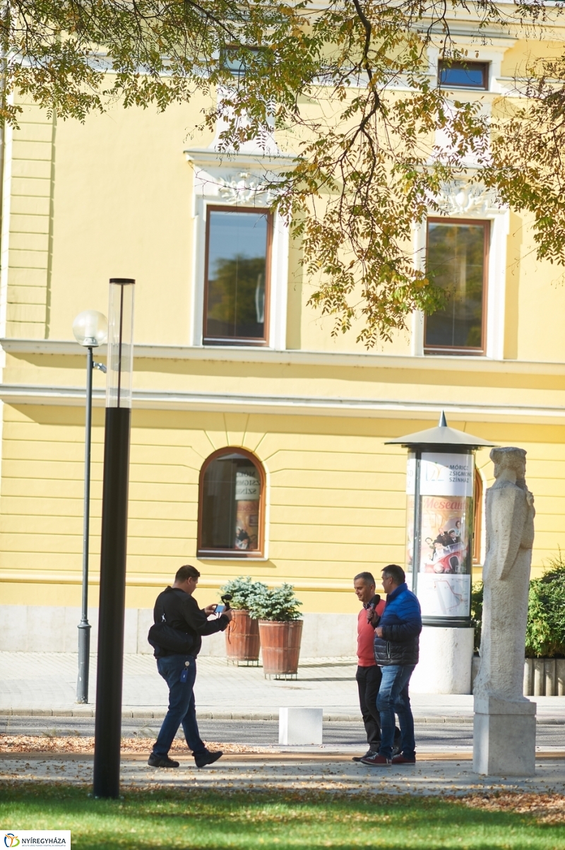 Híregyháza a Bessenyei téren - fotó Szarka Lajos