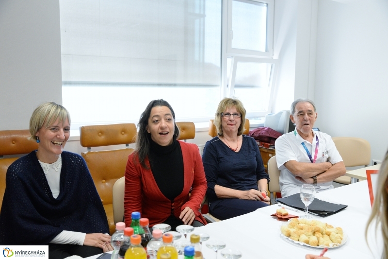 Piros Orr Bohócdoktorok Nyíregyházán - fotó Trifonov Éva