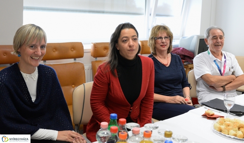 Piros Orr Bohócdoktorok Nyíregyházán - fotó Trifonov Éva