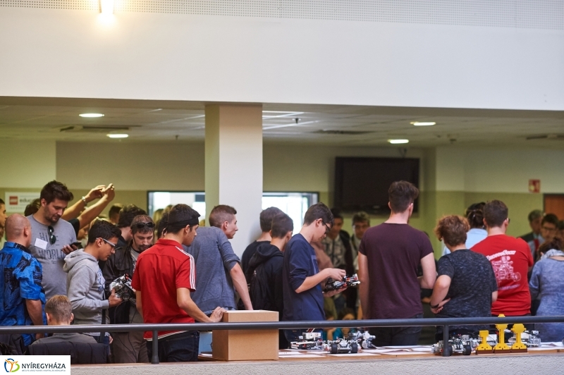 LEGO Education az egyetemen - fotó Szarka Lajos
