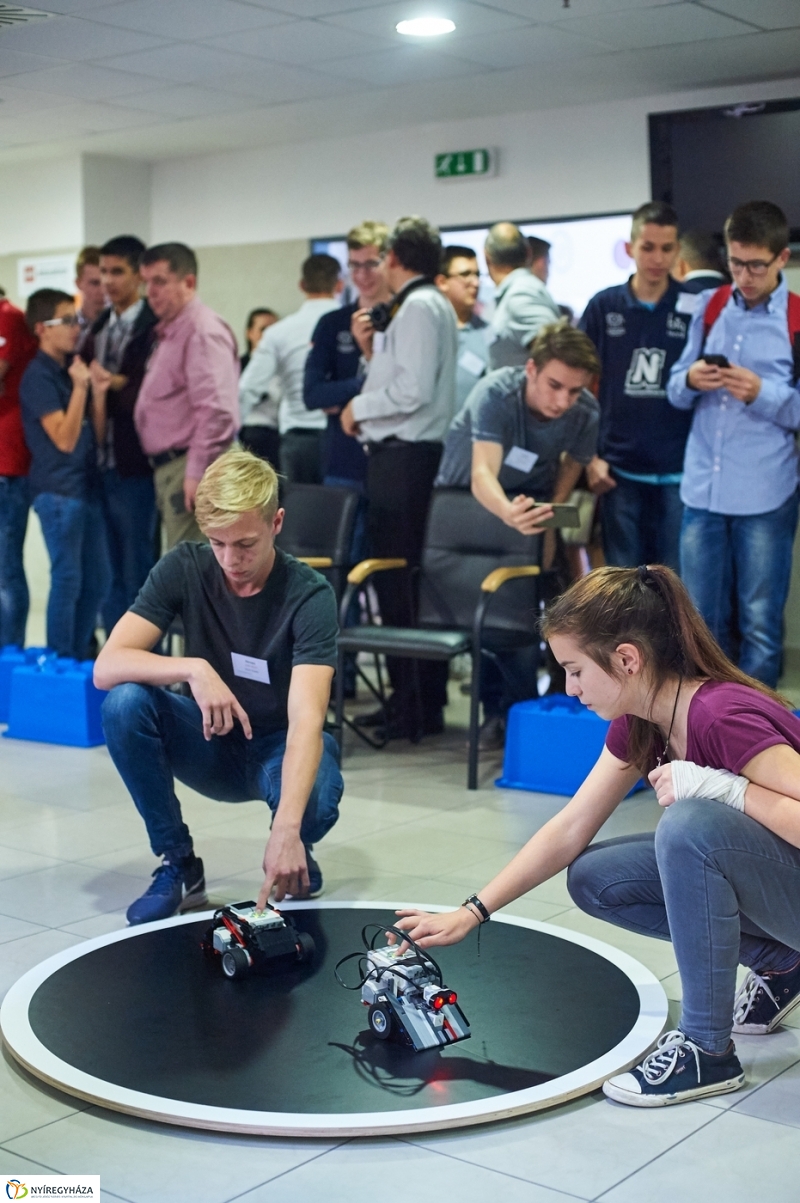 LEGO Education az egyetemen - fotó Szarka Lajos