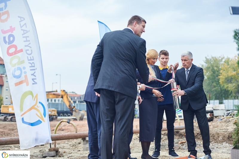 Városi uszoda alapkőletétele - fotó Szarka Lajos