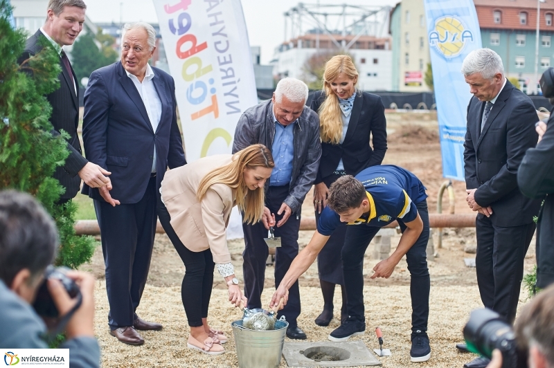 Városi uszoda alapkőletétele - fotó Szarka Lajos