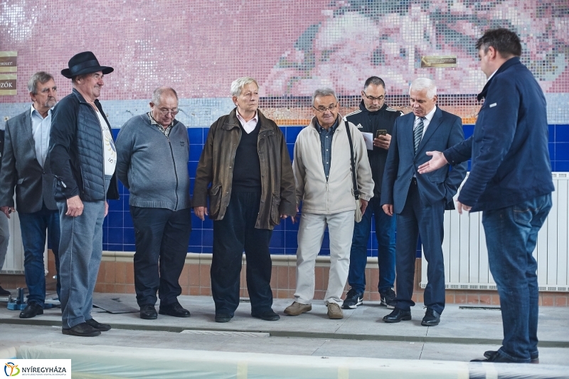 Helyszíni bejárás a Júlia Fürdőben - fotó Szarka Lajos