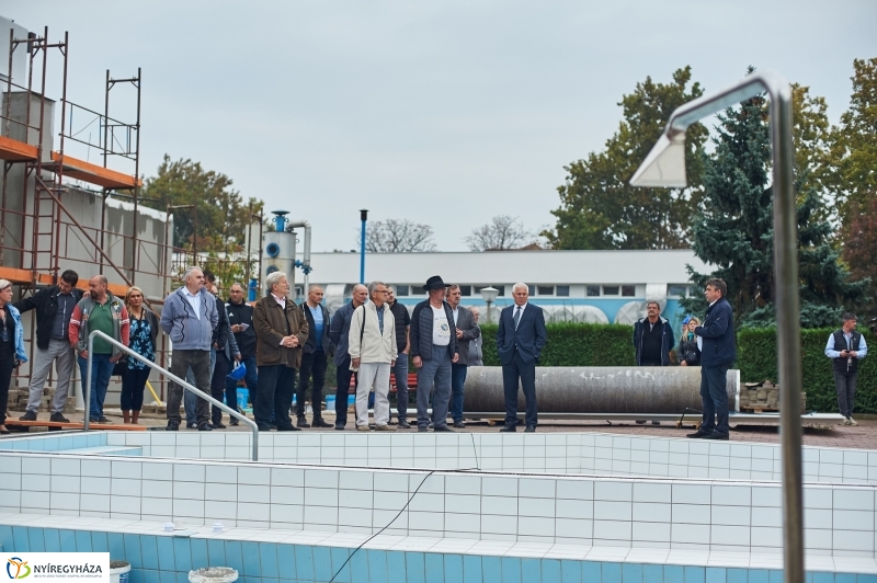 Helyszíni bejárás a Júlia Fürdőben - fotó Szarka Lajos