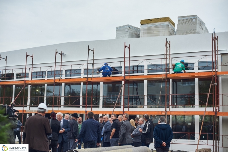 Helyszíni bejárás a Júlia Fürdőben - fotó Szarka Lajos