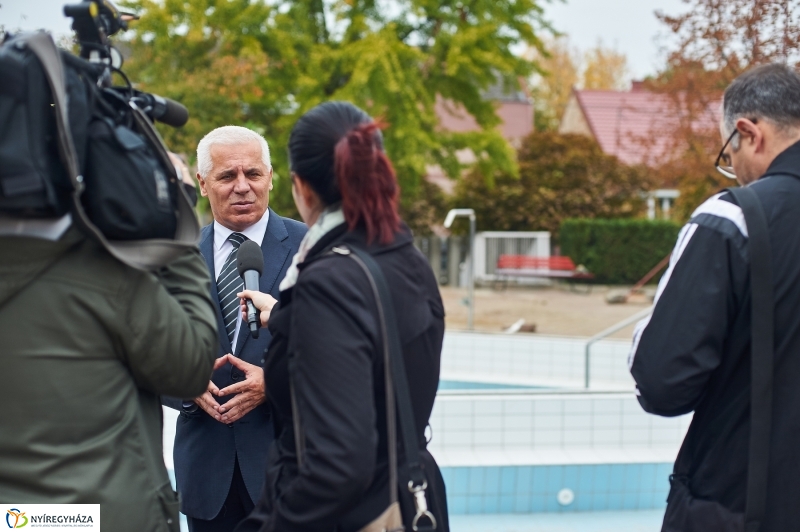 Helyszíni bejárás a Júlia Fürdőben - fotó Szarka Lajos